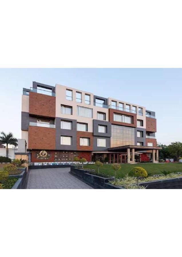 Hotel Shivay President Ujjain Eksteriør bilde