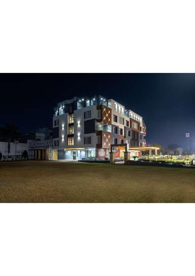 Hotel Shivay President Ujjain Eksteriør bilde